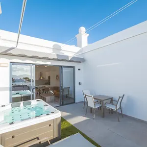 Atlantico Plaza 1a - 3 Beds - 2 Baths Apartment